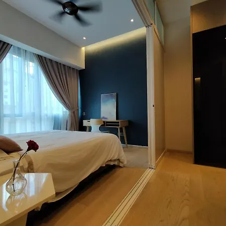 Star Suite 5Min Walk To Klcc Netflix